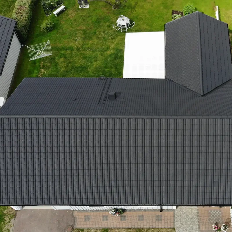 svart tak i Karlstad