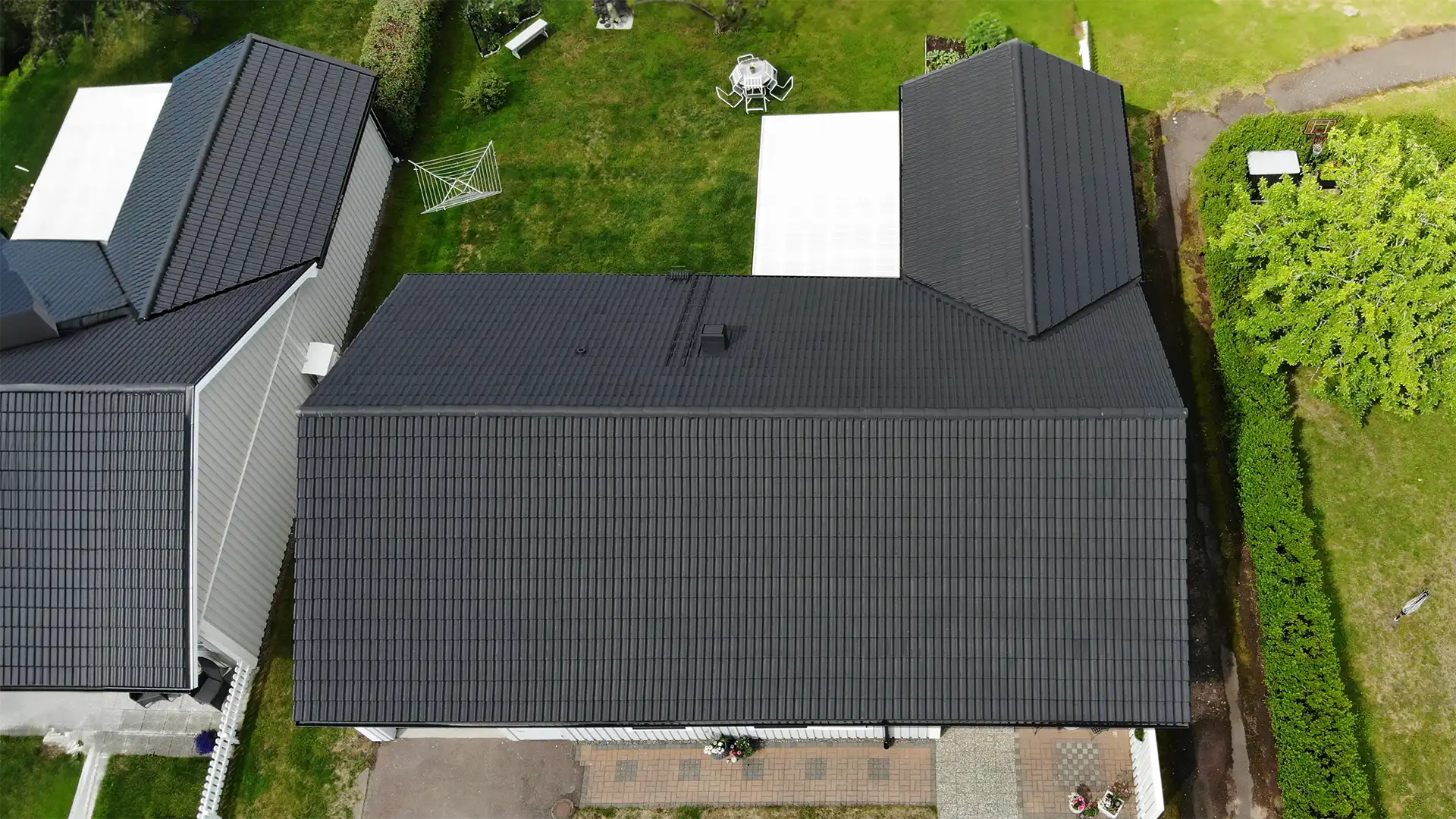 svart tak i Karlstad