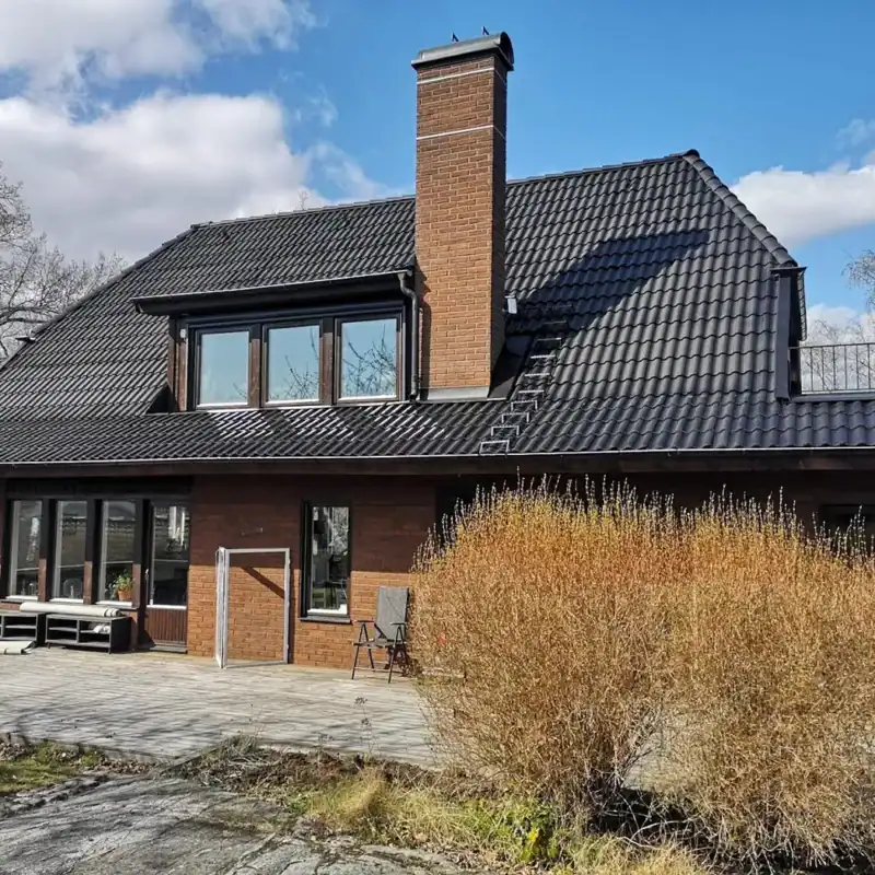 Rengöra betongpannor